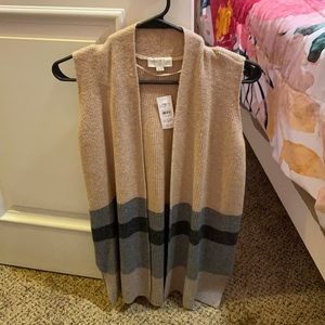 Loft gray/tan sleeveless cardigan